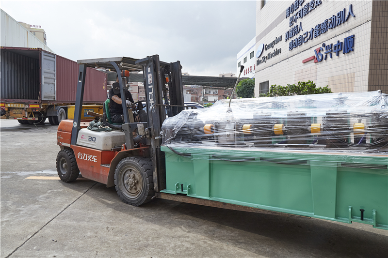 不銹鋼焊管機(jī)發(fā)貨